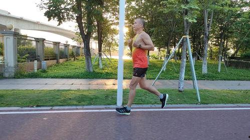 慢跑视频教学视频,跟随慢跑教学视频，掌握健康跑步技巧
