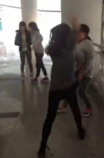 女子打架视频实拍