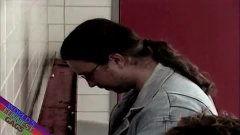 女厕尿尿视频,揭秘女性如厕习惯背后的秘密